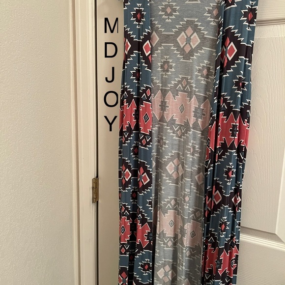 EUC MD LULAROE JOY - Picture 1 of 1